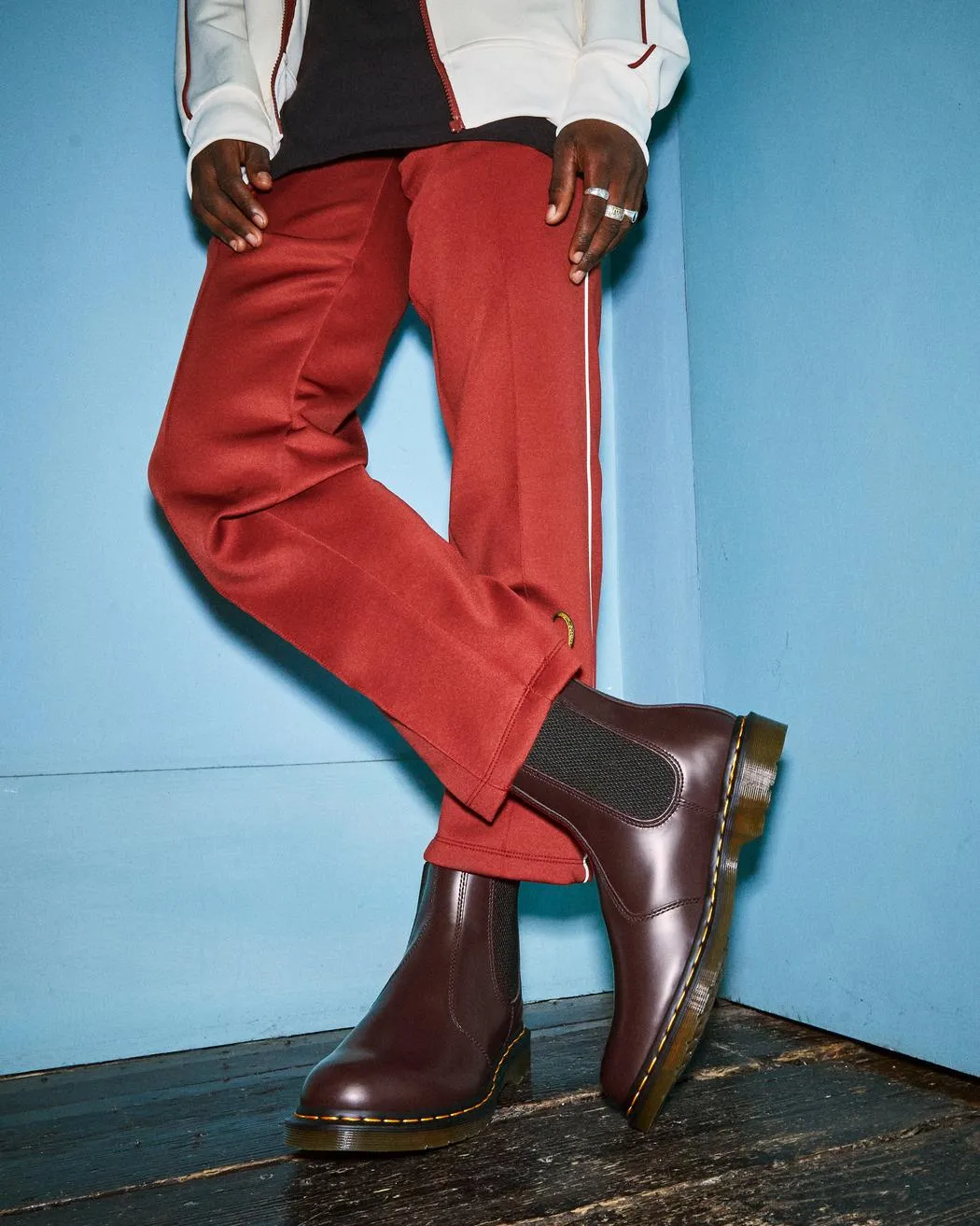 2976 Chelsea Burgundy Yellow Stitch Smooth Leather Boots