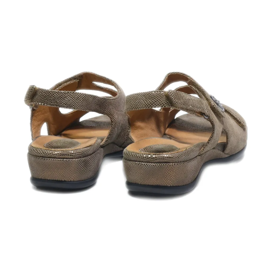 Clarks Flat Sandals Leather Brown Colour For Women