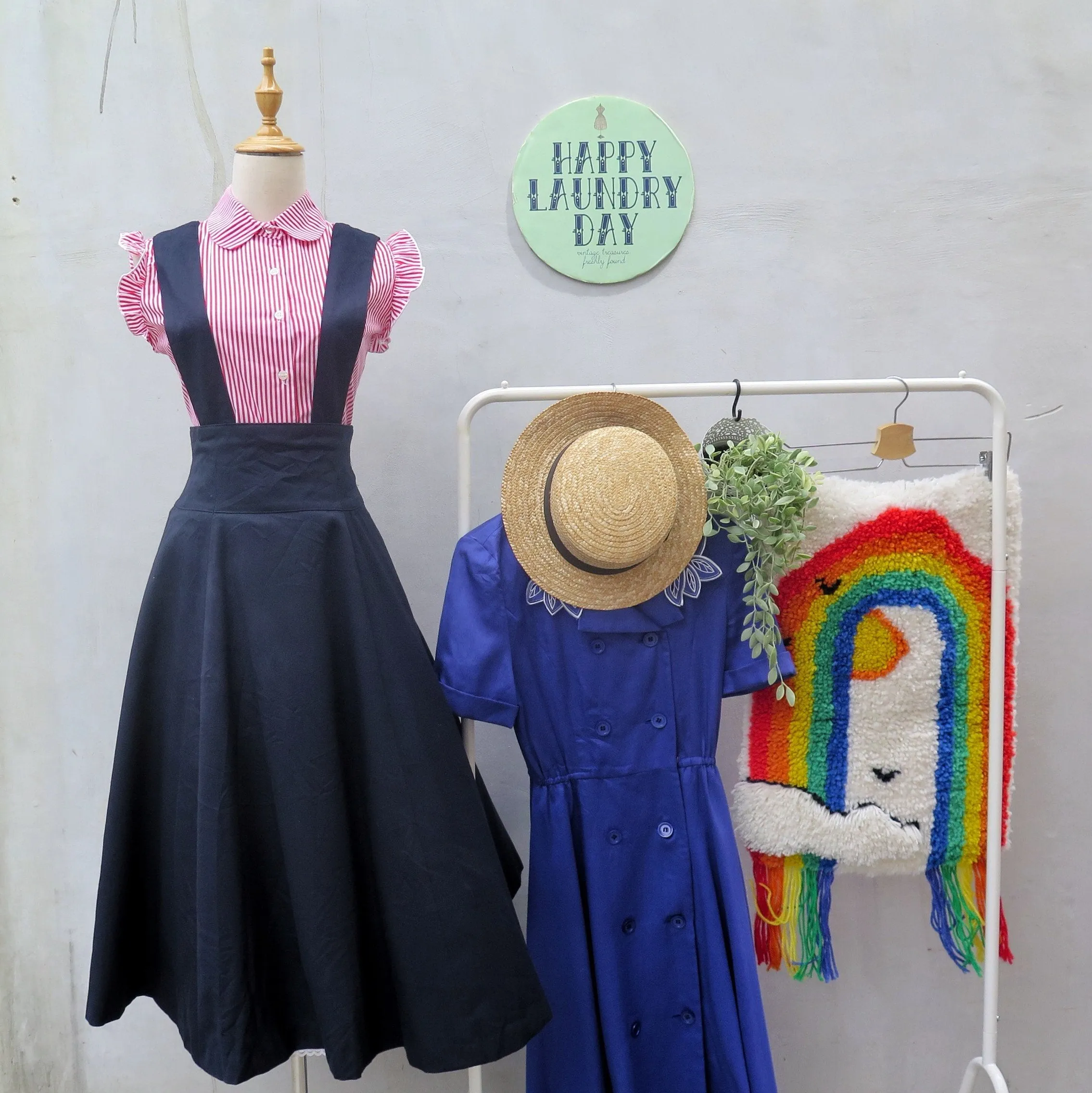 Preppy Heppy | Vintage 1960s 1970s Deep navy blue Pinafore skirt Dress with Removable straps