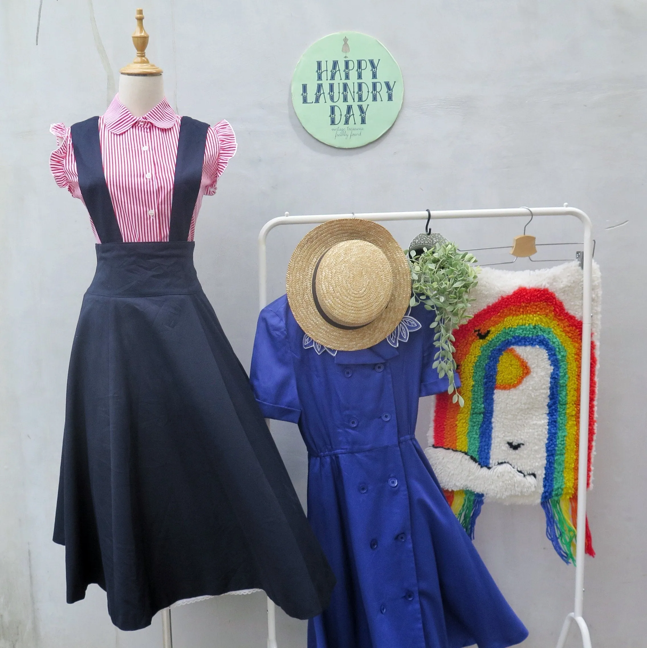 Preppy Heppy | Vintage 1960s 1970s Deep navy blue Pinafore skirt Dress with Removable straps